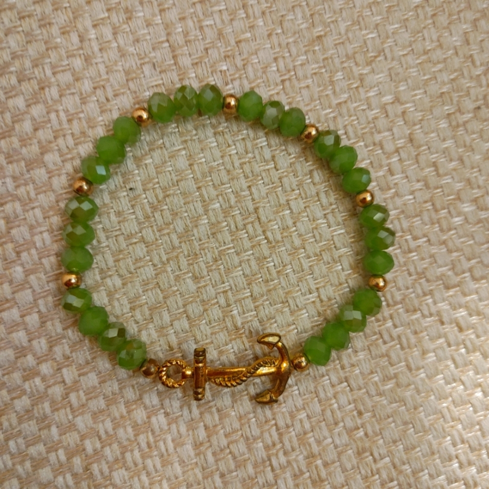 Green anchor bracelet